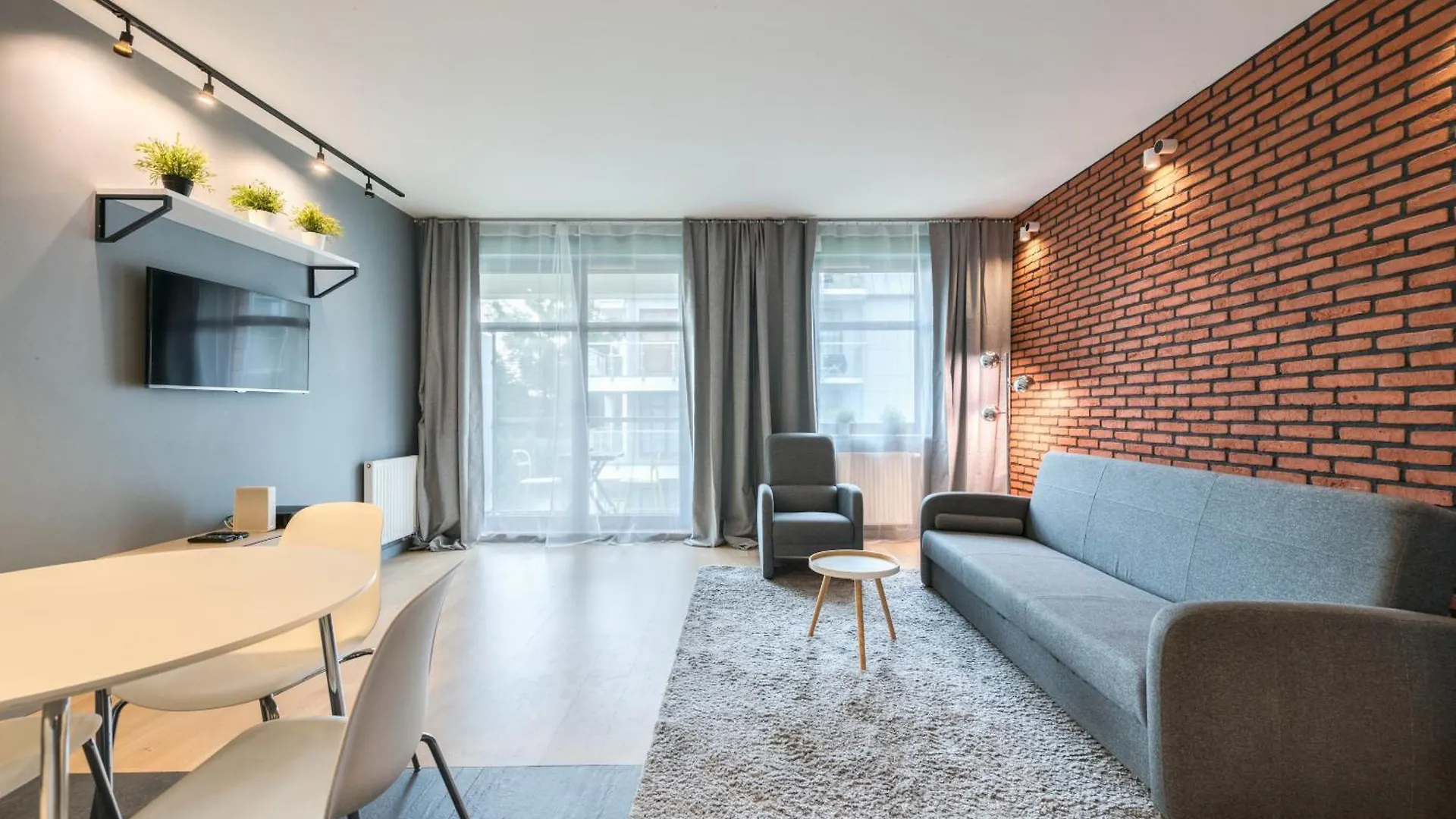 Apartment Dom & House - Apartamenty Sopocka Przystan Sopot